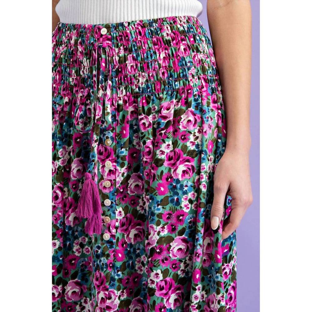 NEW EE:SOME floral maxi skirt with smocked waist & button front in fuchsia - Picture 8 of 8